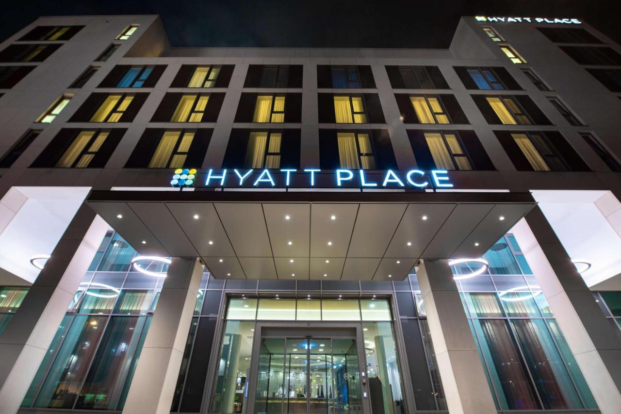 Отель Hyatt Place Frankfurt Airport Франкфурт-на-Майне Экстерьер фото